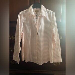 Nwt gold label investments non iron blouse